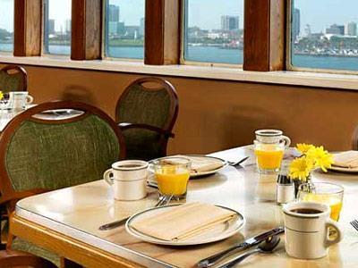 Hotel Queen Mary