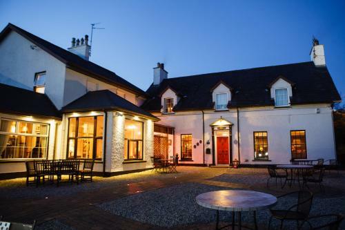 Hostal The Red Door Country House