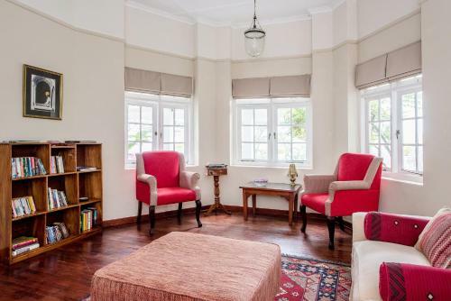 Hostal Ashburnham Tea Estate