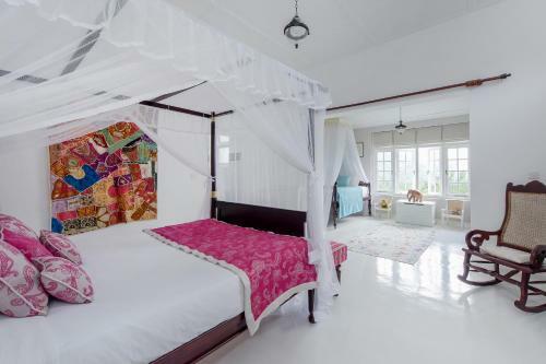 Hostal Ashburnham Tea Estate