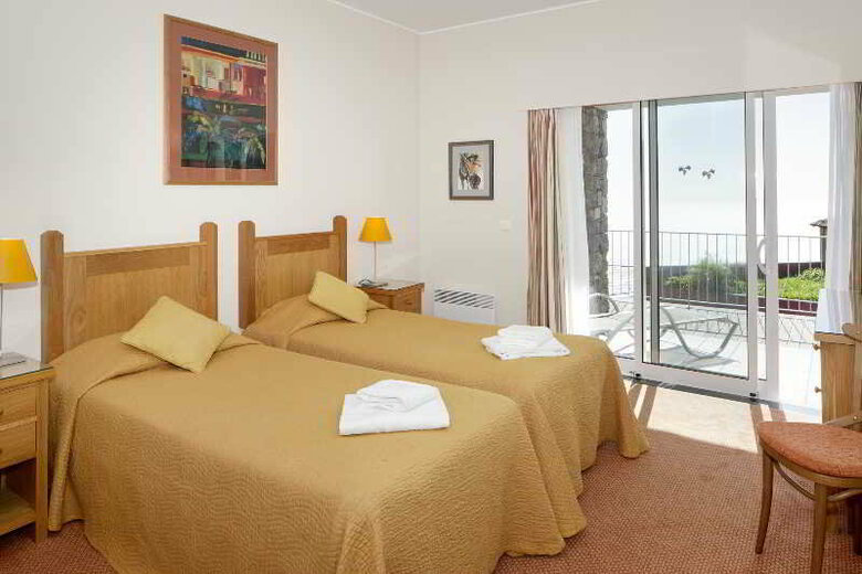 Hotel Village Cabo Gir�o