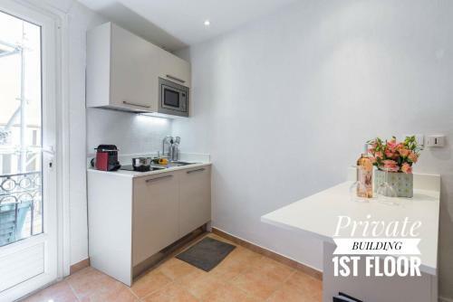 Apartamento Private Building, 4 Apts, Unique At Nice - Old Town