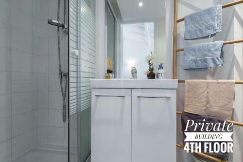 Apartamento Private Building, 4 Apts, Unique At Nice - Old Town