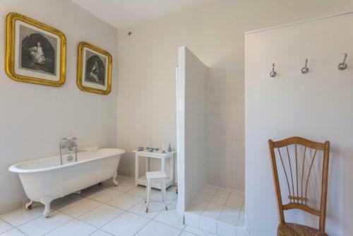 Saint-agne Villa Sleeps 12 Pool Wifi
