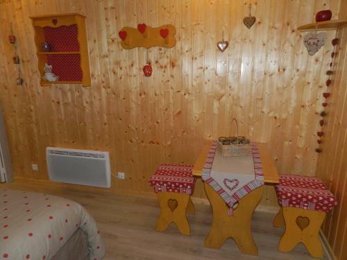 Hostal Chambre D'h�tes Les Tourtereaux