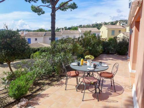 Holiday Home Le Mas D'esqui�re
