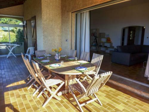 Holiday Home Villa L'escapade