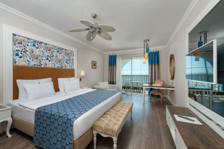 Hotel Rubi Platinum Spa Resort & Suites