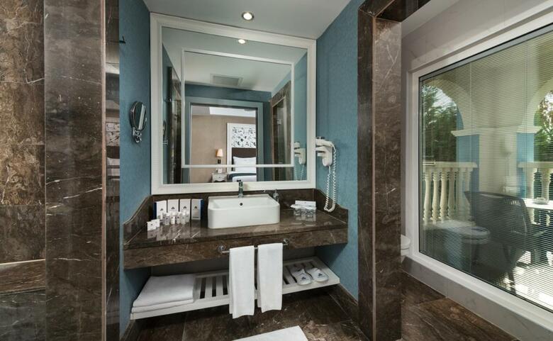 Hotel Rubi Platinum Spa Resort & Suites