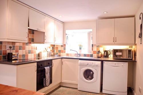 Bryn Melyn Farm Cottages