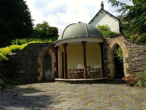 Bryn Melyn Farm Cottages