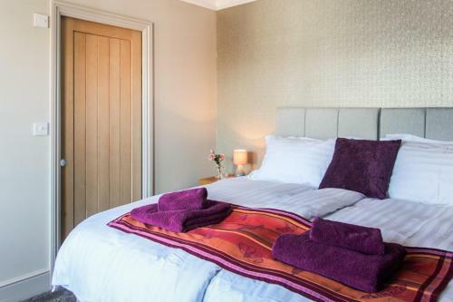 Devonshire House, 5 Bedroom House, Sleeps 12