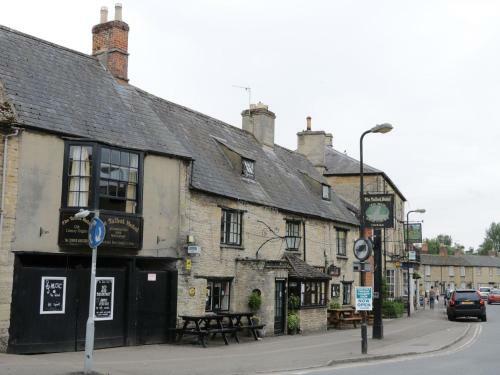 The Lodge, Bampton