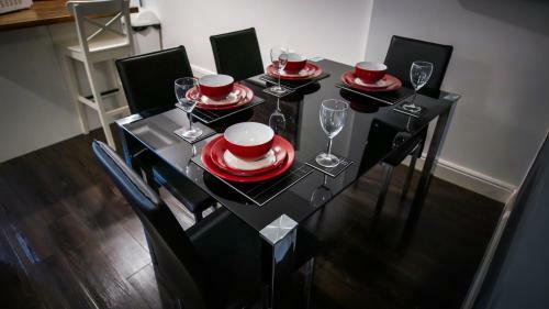 Ur City Pad - Richmond Apartments