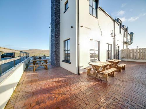 Hotel Oyo Standing Stones Lodge