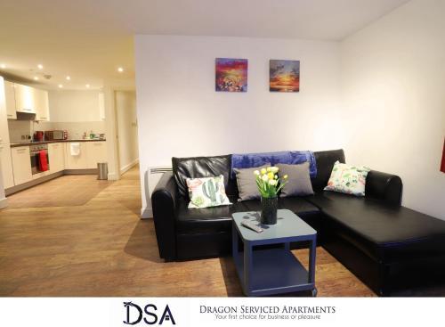 Icc/arena/fiveways Central Apartment.