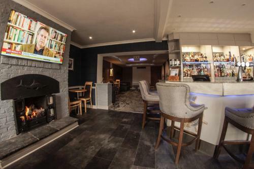 Quayside Hotel & Bar