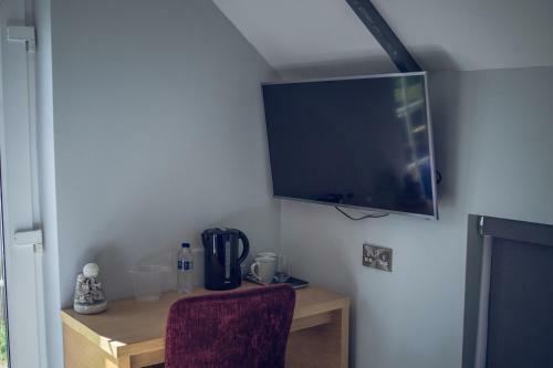 Hostal Twenty Hotel And Bar