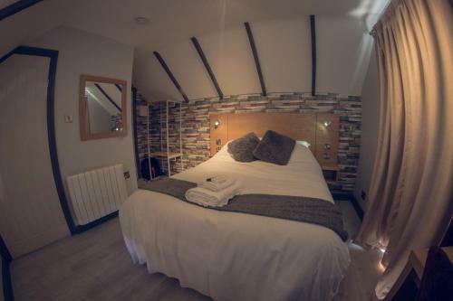 Hostal Twenty Hotel And Bar