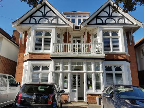 Bed & Breakfast Beach Lodge