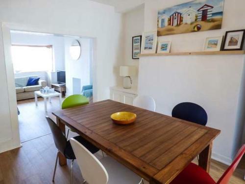 2 Tregof Terrace