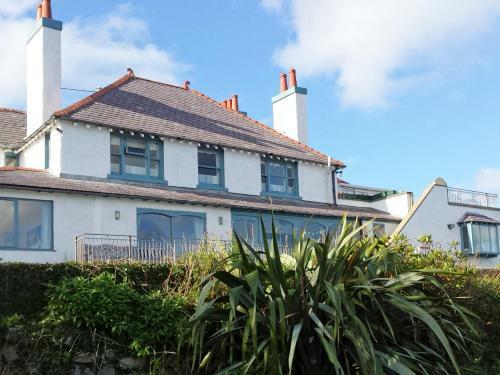 Angorfa, Cemaes Bay