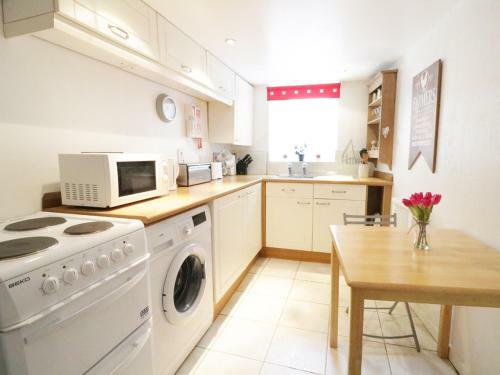 Swan Cottage, Conwy