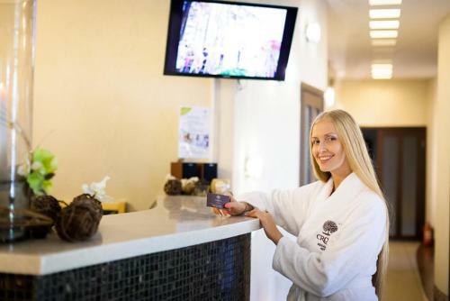 Crona Hotel And Spa