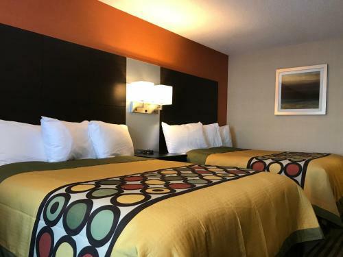 Posada Bay Hill Inns & Suites