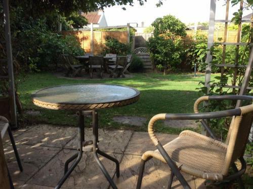 Cavell House Bed And Breakfast