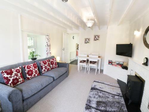 Bwlch Yr Awel Cottage, Garndolbenmaen