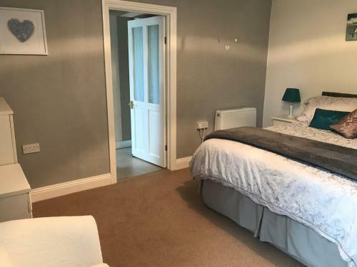 Bed & Breakfast Holywell House B & B