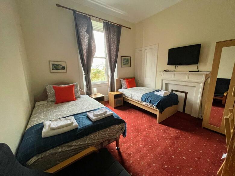 Hostal Airdenair Guest House