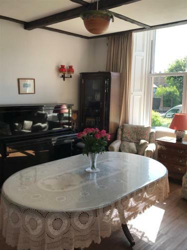 Hostal Dorstan Guest House