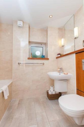 Apartamento 2 Bedroom Flat In Holyrood Area Accommodates 6