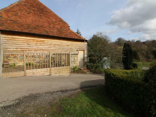 Apple Bough, Edenbridge