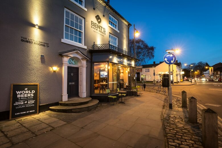Hotel The Little George