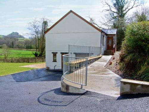 Cennen Lodge