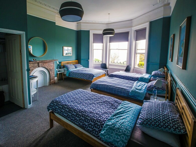 Bed & Breakfast Westward Ho Hotel