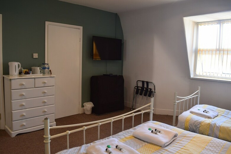 Bed & Breakfast Westward Ho Hotel