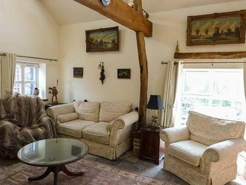 Folly Foot Barn