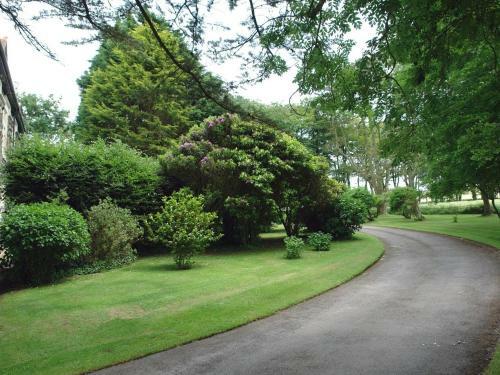 Alston Hall, Plymouth