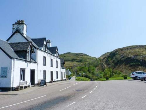 Ghleanna Beag (small Glen)