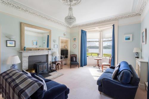 Agroturismo Kilmun Chateau Sleeps 17 Wifi