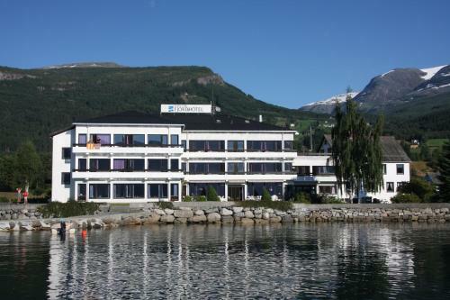 Hotel Innvik Fjordhotell