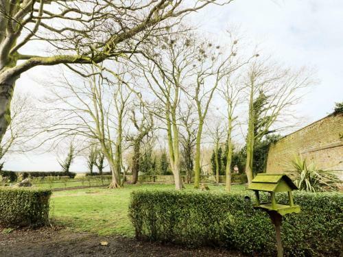 Old Hall Farm, Hull