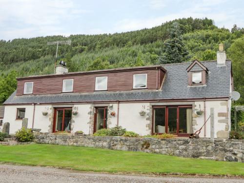Carnoch Farm Cottage, Beauly