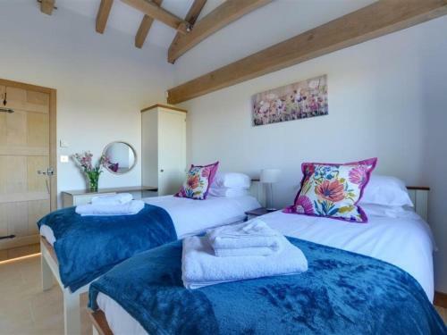 Holiday Home Oxney Barn