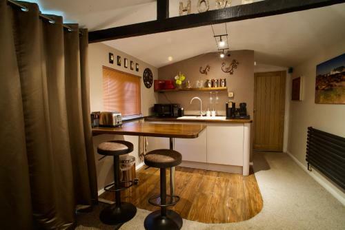 Lodge Luxurious Rural Cabin