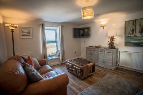 Waters Edge Holiday Apartments